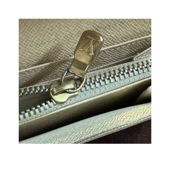 Louis Vuitton Damien Azur Zippy wallet - Picture 12 of 14